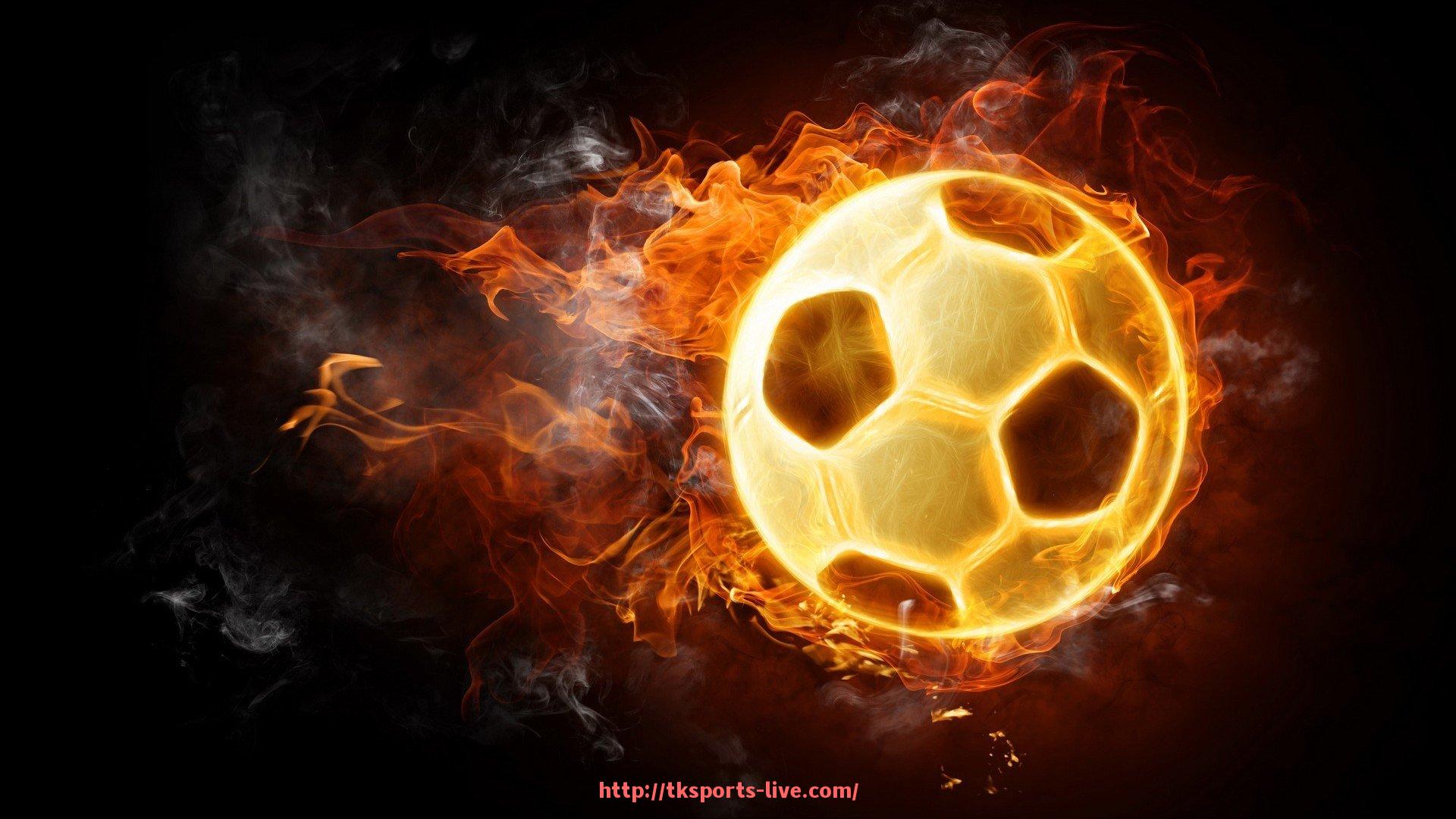 TK体育直播-欧冠各队球衣设计及历史演变详解